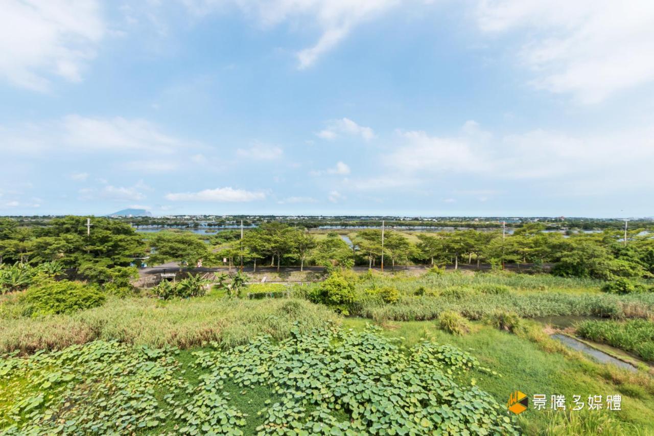 Water Bird Family Apartment Toucheng Exterior photo